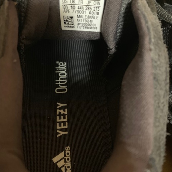 Yeezy 500 - Picture 4 of 8